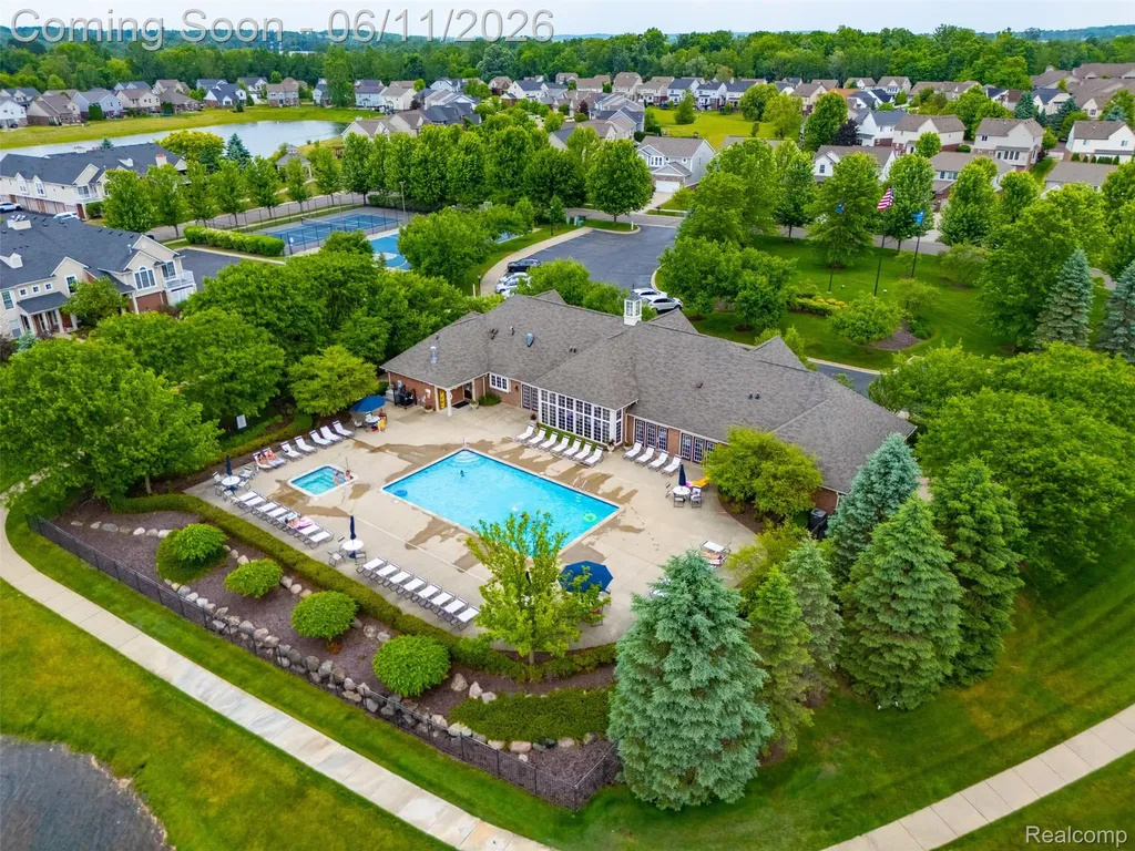 28101 Tremonte Drive Lyon Charter Township MI 48165