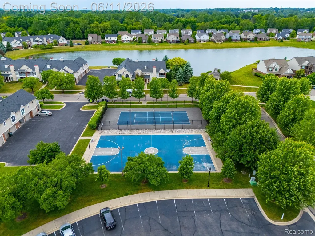 28101 Tremonte Drive Lyon Charter Township MI 48165