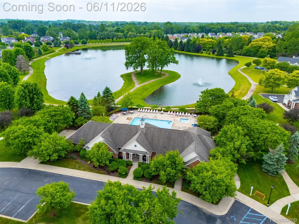 28101 Tremonte Drive Lyon Charter Township MI 48165
