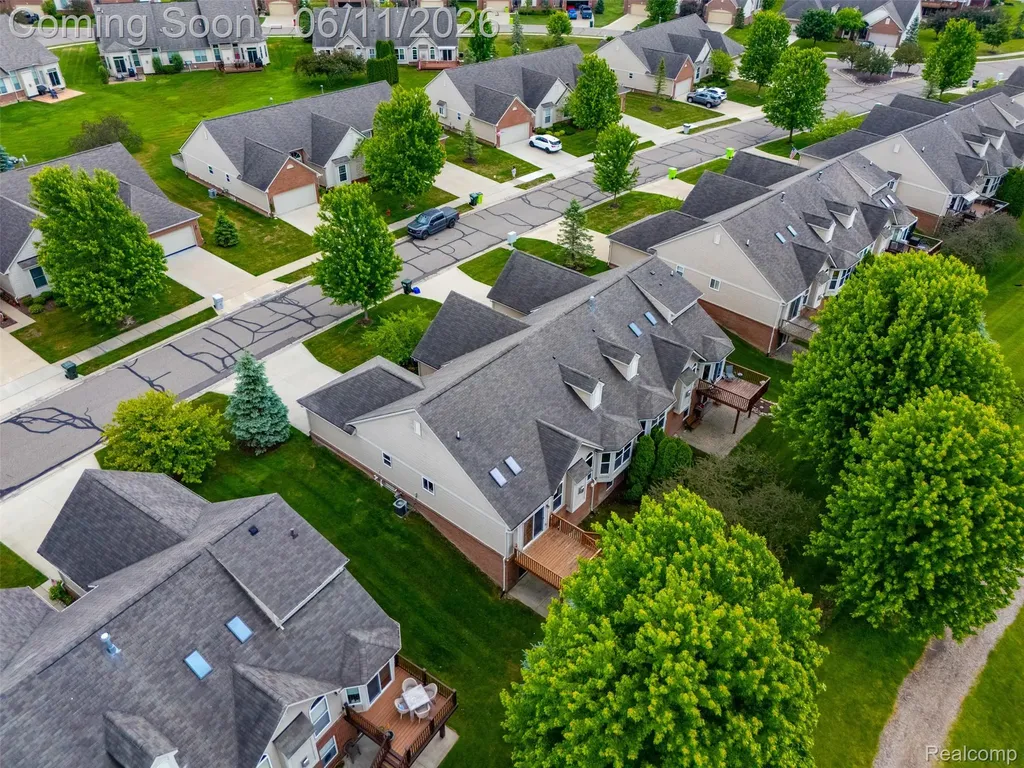 28101 Tremonte Drive Lyon Charter Township MI 48165