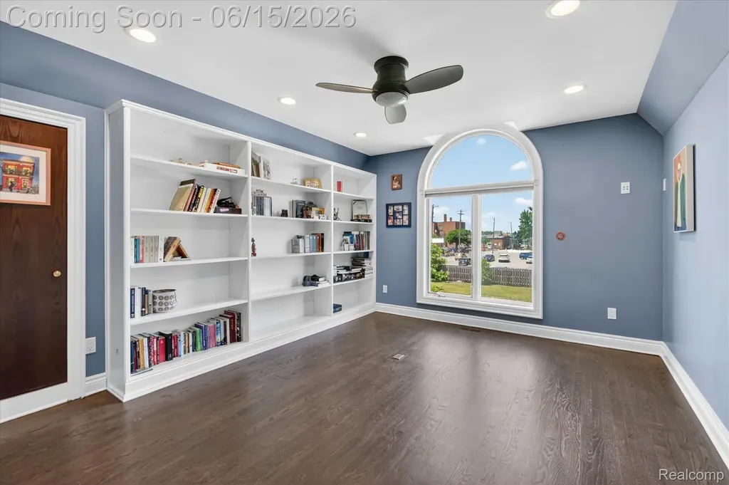 126 Baldwin Avenue Royal Oak City MI 48067