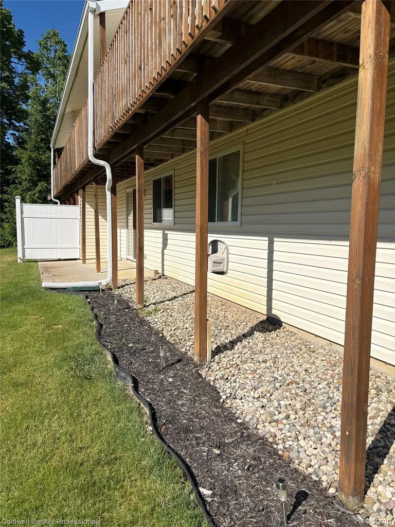 9533 Overlook Court Mundy Township MI 48439