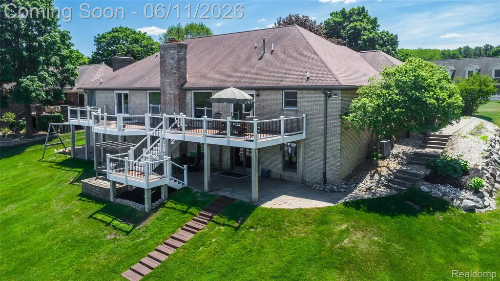 1154 Lake Valley Drive Fenton Charter Township MI 48430