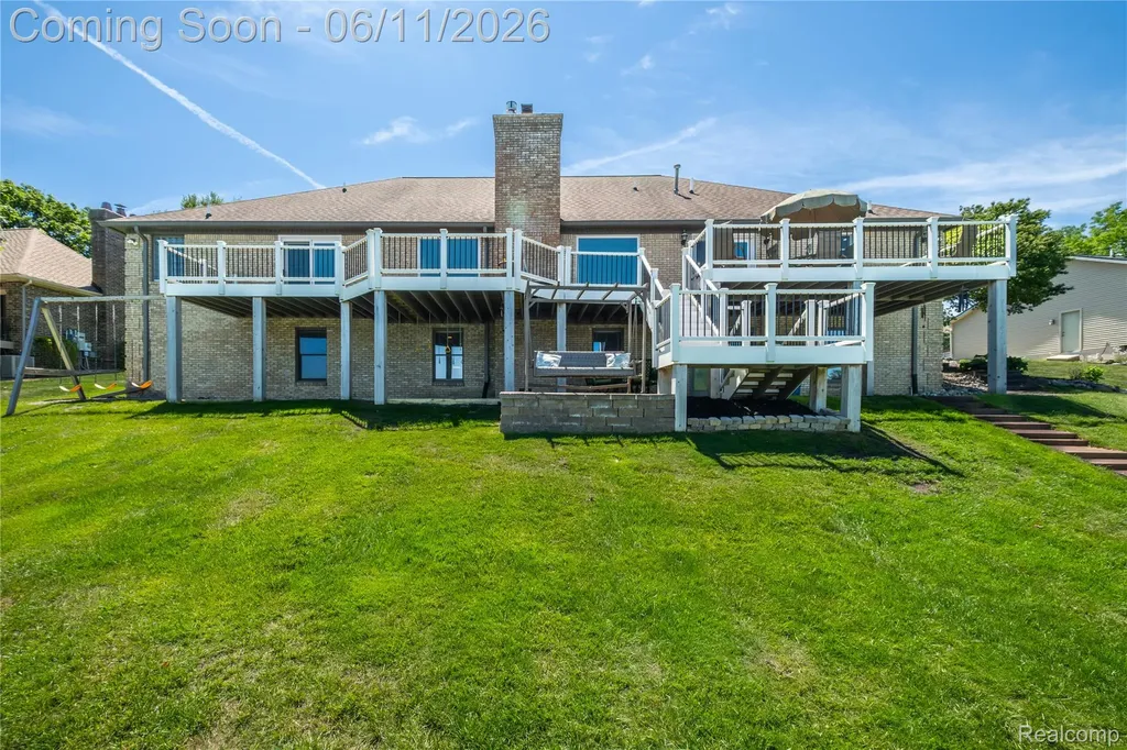 1154 Lake Valley Drive Fenton Charter Township MI 48430