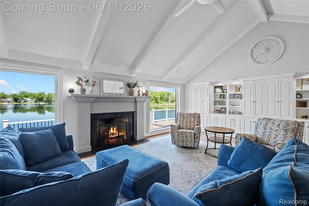 1154 Lake Valley Drive Fenton Charter Township MI 48430