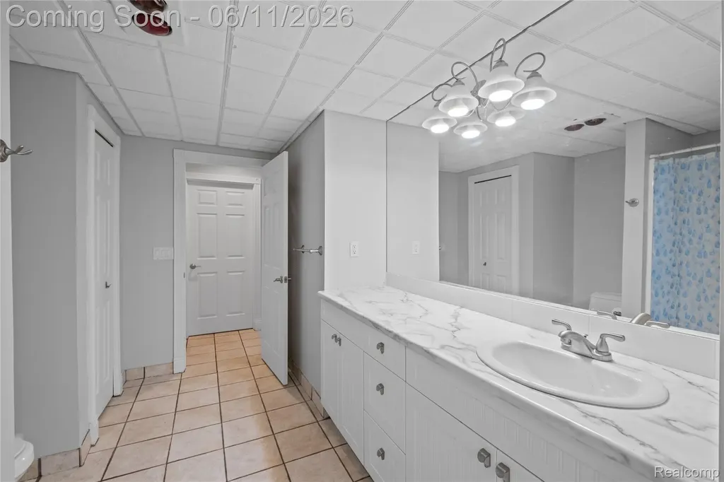 1154 Lake Valley Drive Fenton Charter Township MI 48430