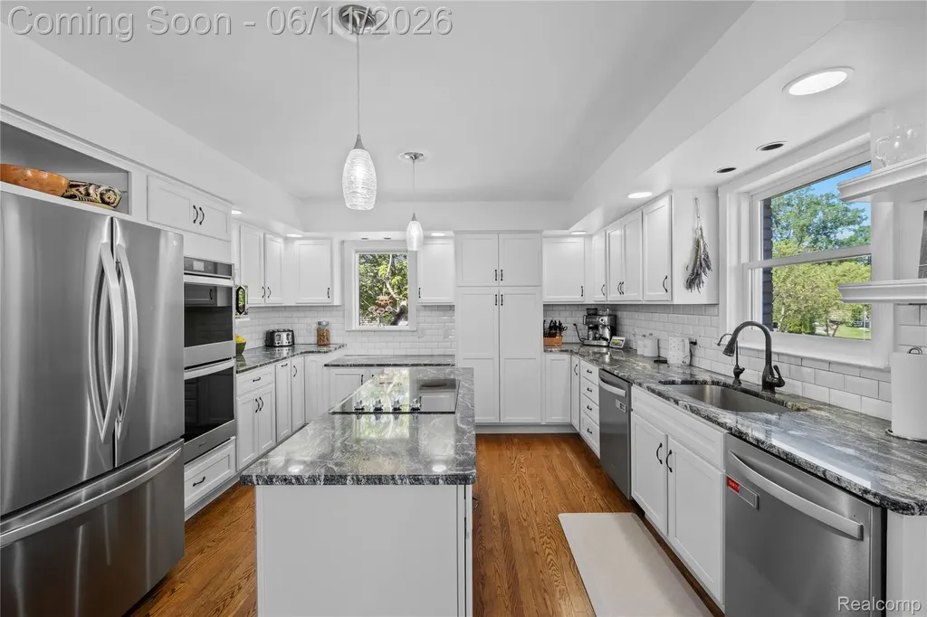 1154 Lake Valley Drive Fenton Charter Township MI 48430