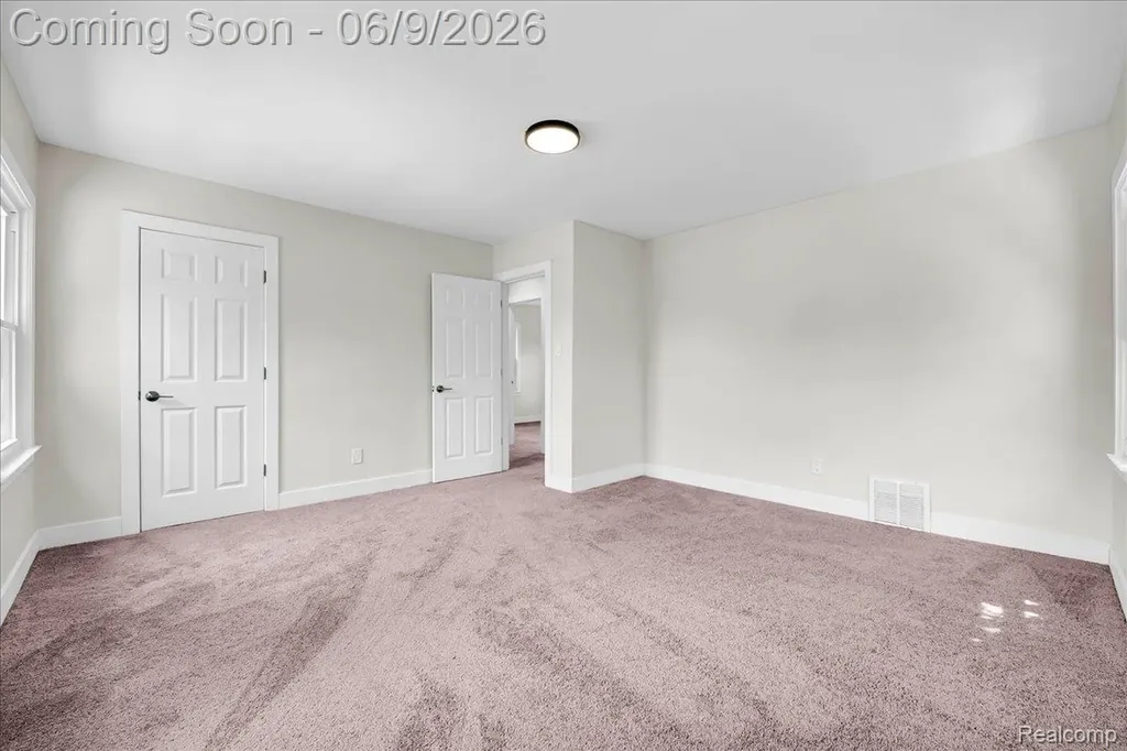 16904 Pierson Street Detroit City MI 48219