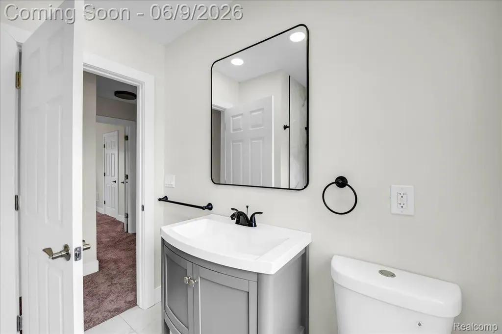 16904 Pierson Street Detroit City MI 48219