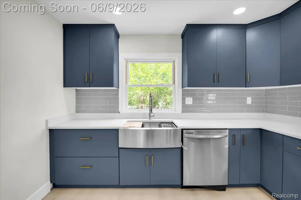 16904 Pierson Street Detroit City MI 48219