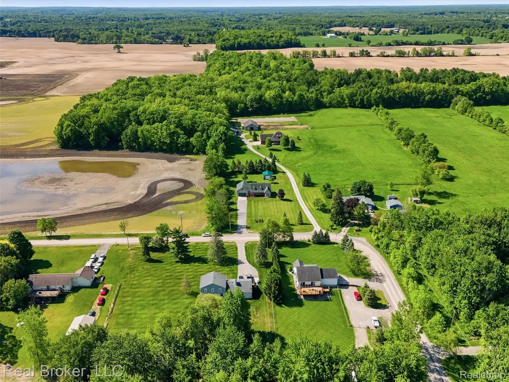 7271 Ray Road Argentine Township MI 48473