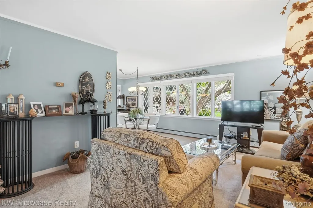 27221 Apple Tree Lane Franklin Village MI 48025