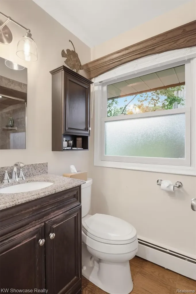 27221 Apple Tree Lane Franklin Village MI 48025