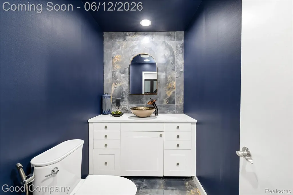 3176 Chambord Drive West Bloomfield Charter Township MI 48323