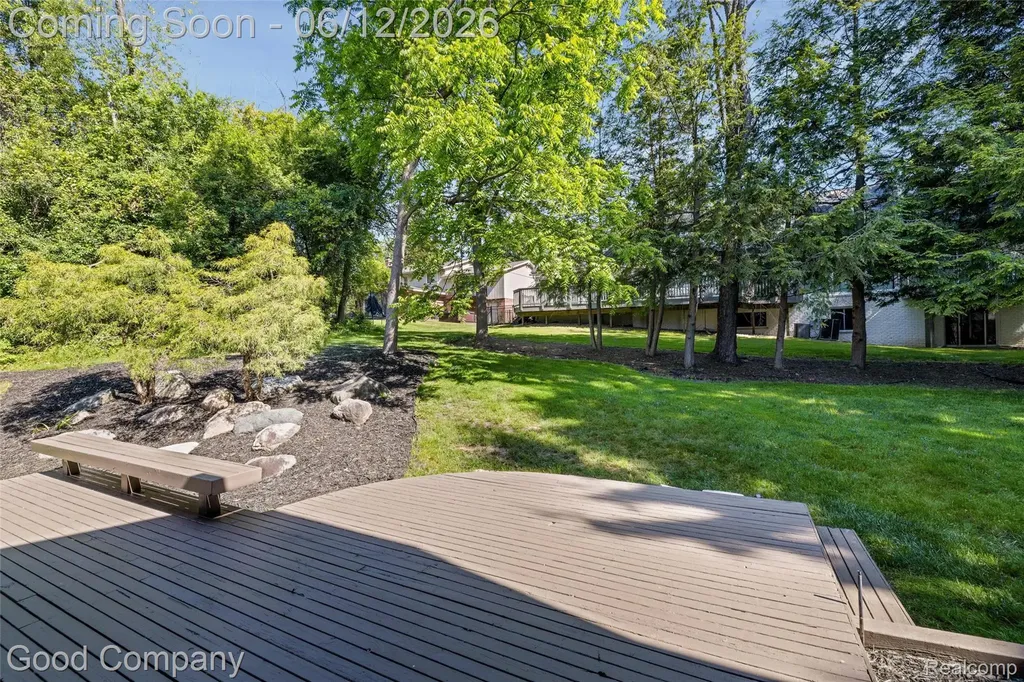 3176 Chambord Drive West Bloomfield Charter Township MI 48323