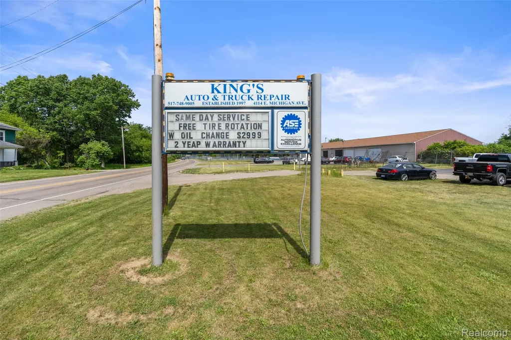 4114 E Michigan Avenue Leoni Township MI 49202