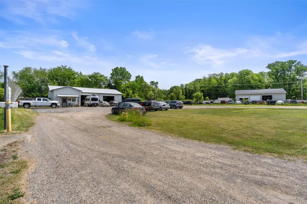 4114 E Michigan Avenue Leoni Township MI 49202