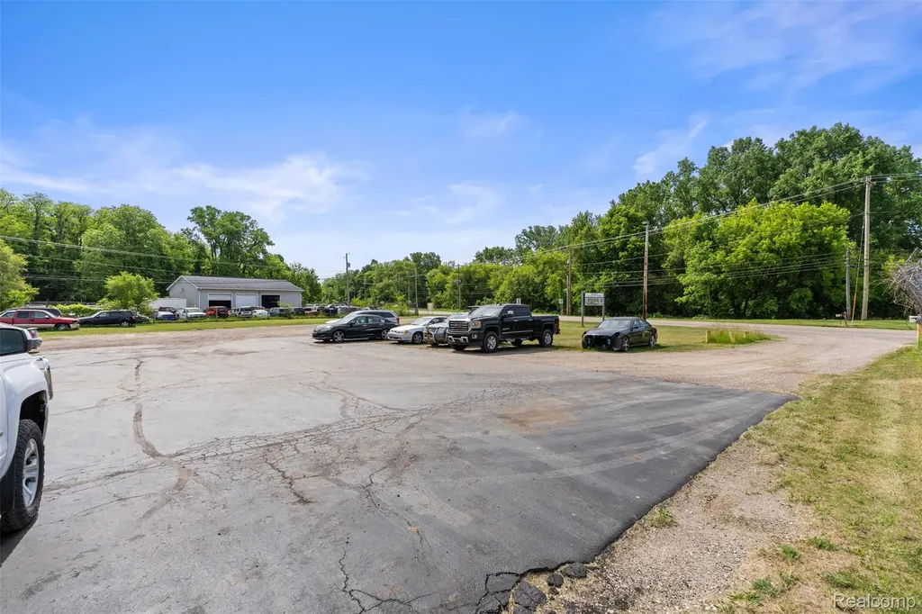 4114 E Michigan Avenue Leoni Township MI 49202