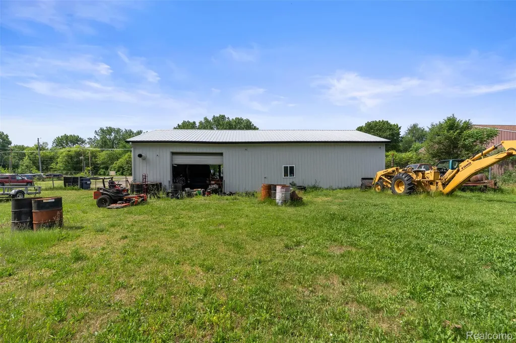 4114 E Michigan Avenue Leoni Township MI 49202