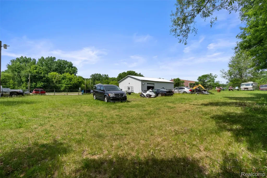 4114 E Michigan Avenue Leoni Township MI 49202