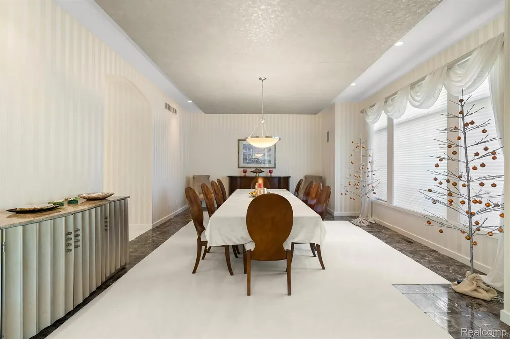 8479 Misty Meadows Grand Blanc Charter Township MI 48439
