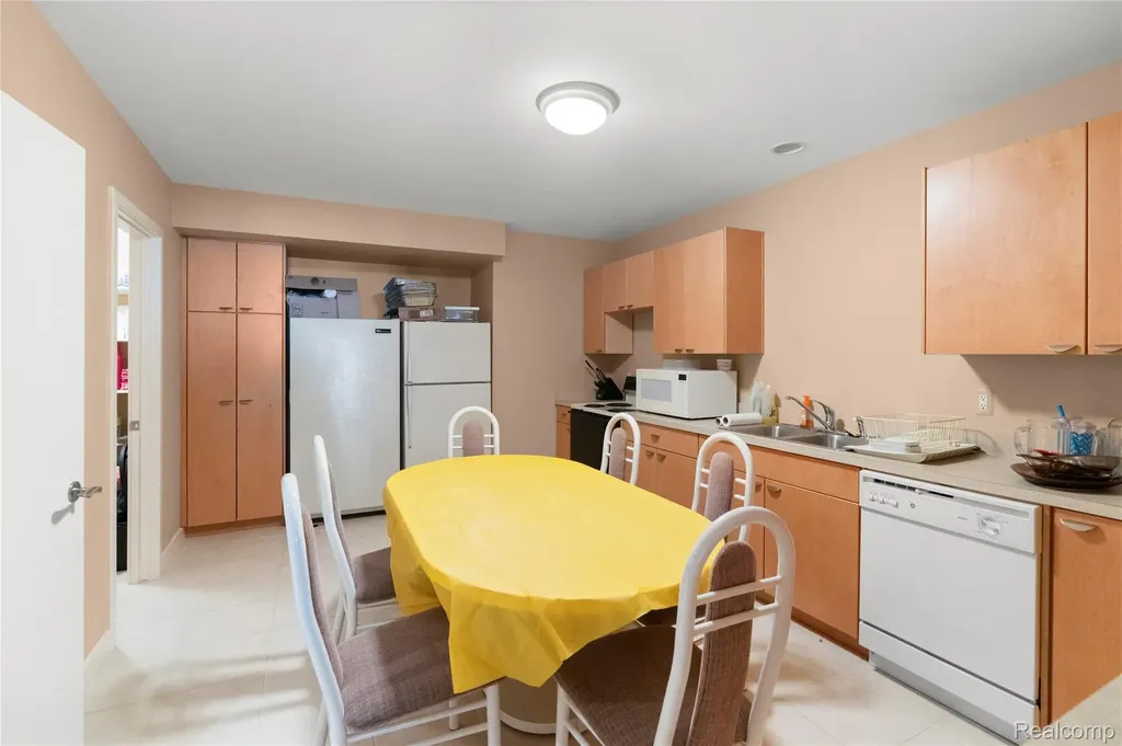 8479 Misty Meadows Grand Blanc Charter Township MI 48439