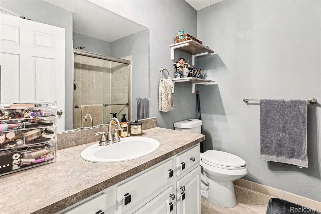 16440 Dominion Drive Macomb Township MI 48044