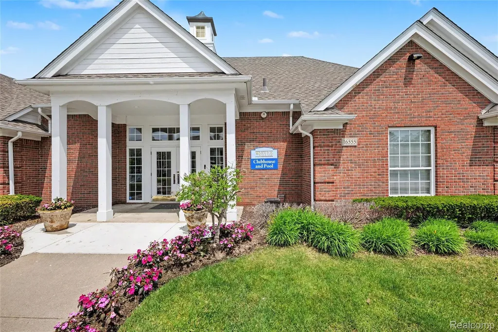 16440 Dominion Drive Macomb Township MI 48044