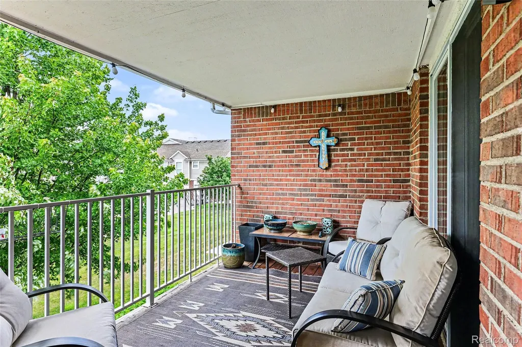 16440 Dominion Drive Macomb Township MI 48044