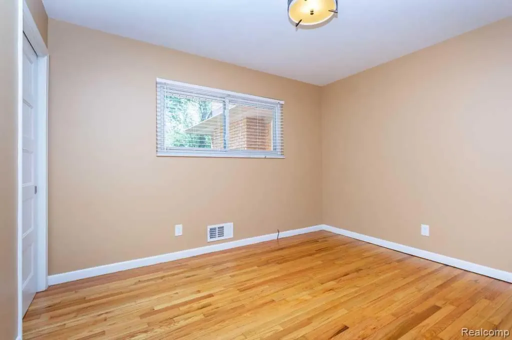 31641 Rocky Crest Farmington Hills City MI 48336