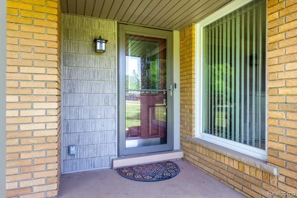 31641 Rocky Crest Farmington Hills City MI 48336
