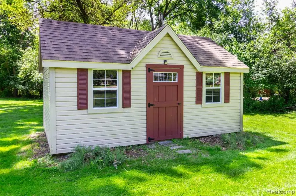 31641 Rocky Crest Farmington Hills City MI 48336