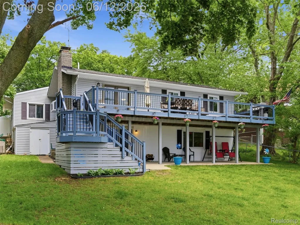 258 Lakeside Drive Howell City MI 48843