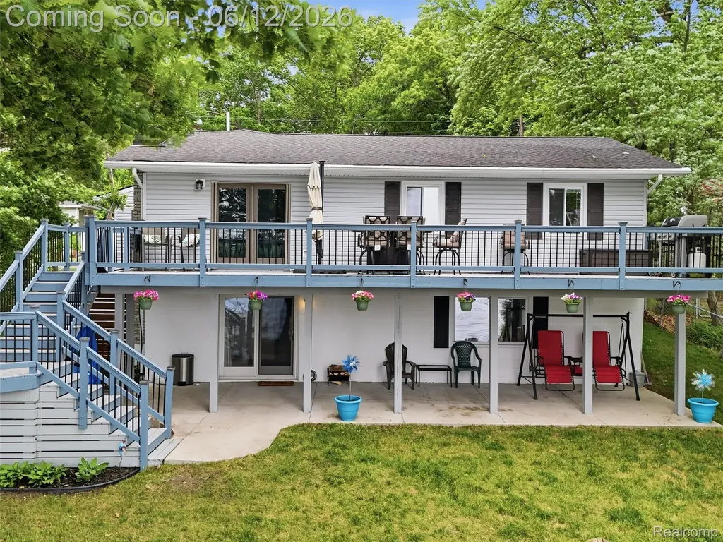 258 Lakeside Drive Howell City MI 48843