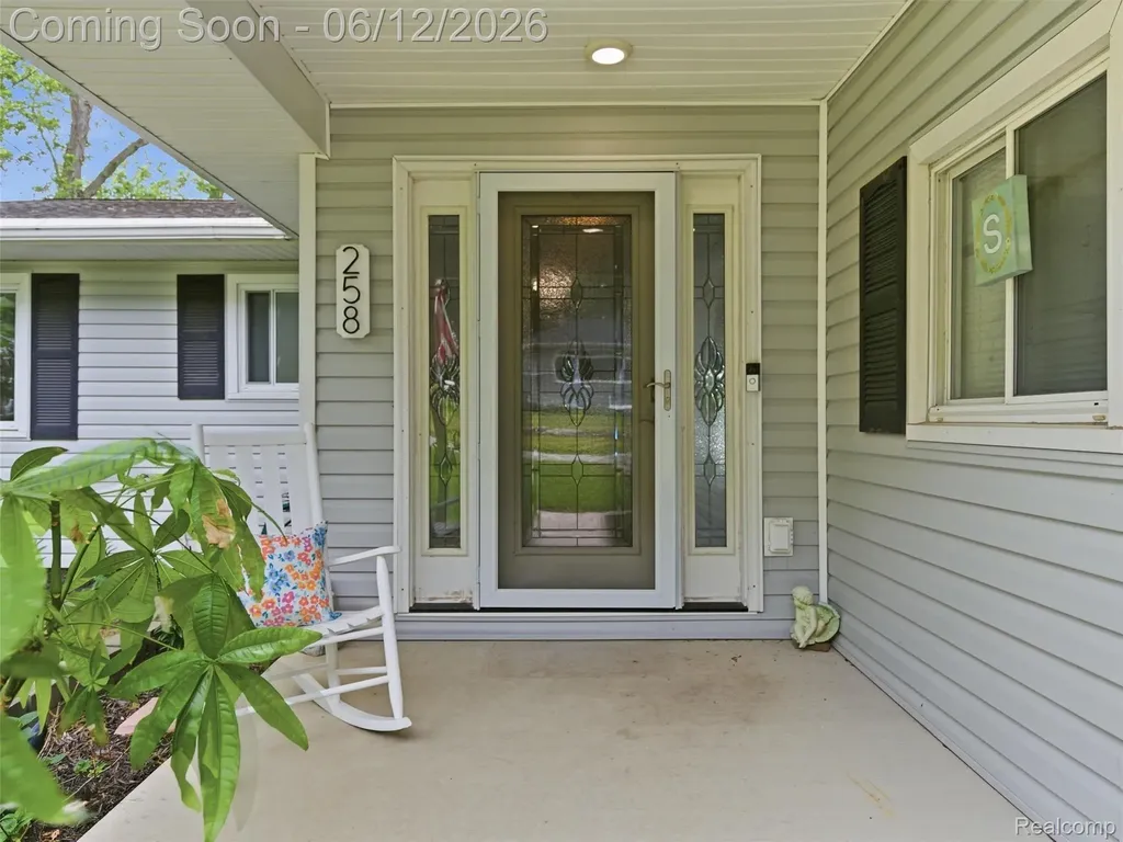 258 Lakeside Drive Howell City MI 48843
