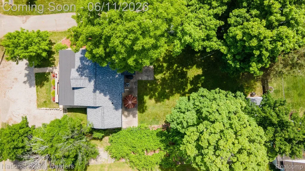 3973 Oak Knoll Road Waterford Charter Township MI 48328