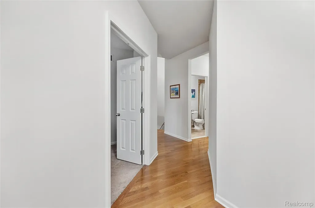 19322 Linwood Drive Clinton Charter Township MI 48038