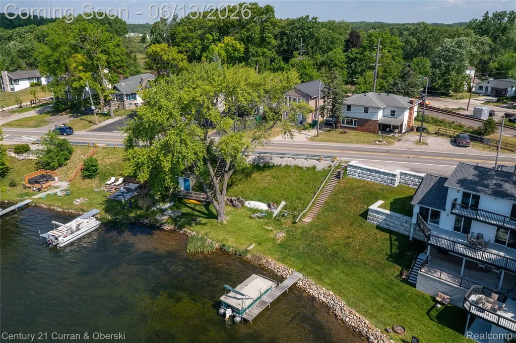 7224 Andersonville Road Independence Charter Township MI 48346