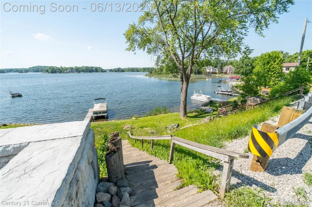 7224 Andersonville Road Independence Charter Township MI 48346