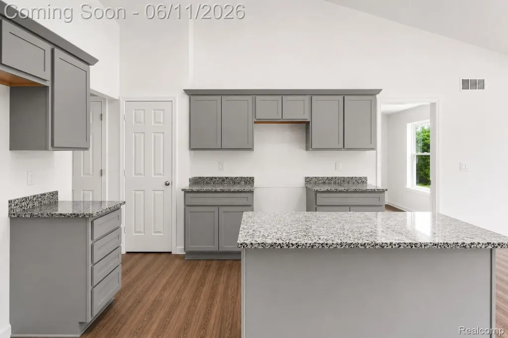 6465 Whisper Ridge Court Burton City MI 48509