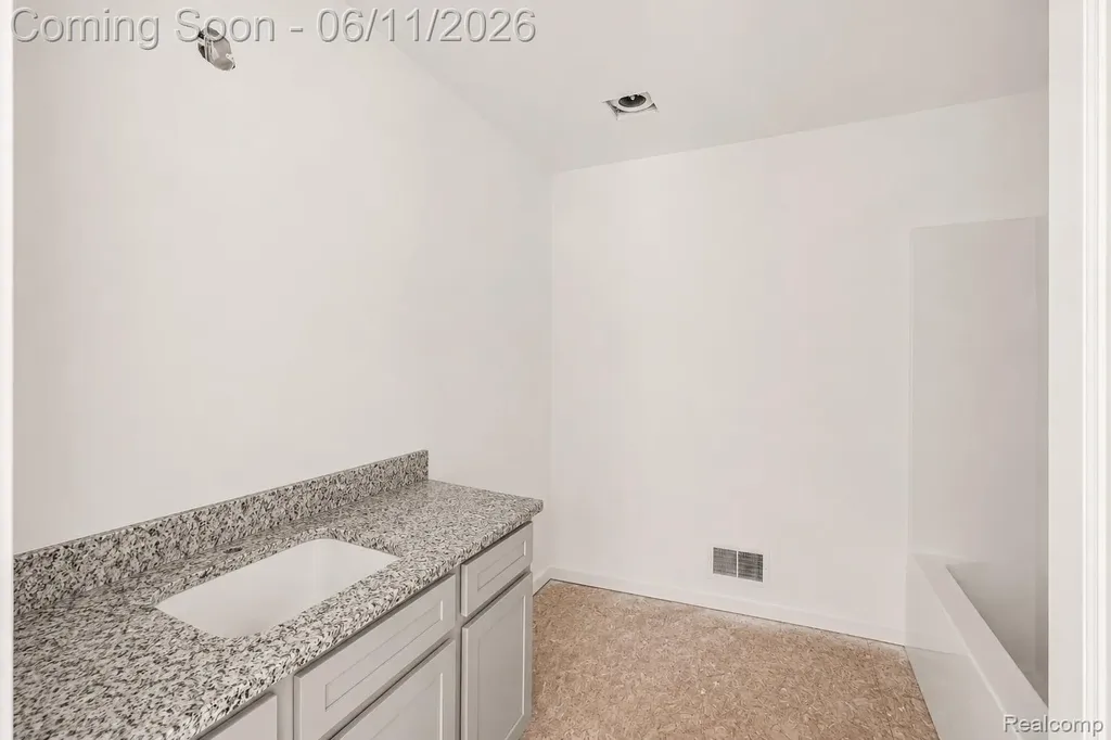 6465 Whisper Ridge Court Burton City MI 48509