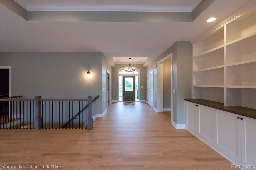 1933 Shane Court Addison Township MI 48370