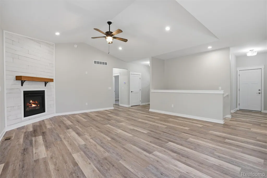 6320 Birch Meadows Lane Handy Township MI 48836