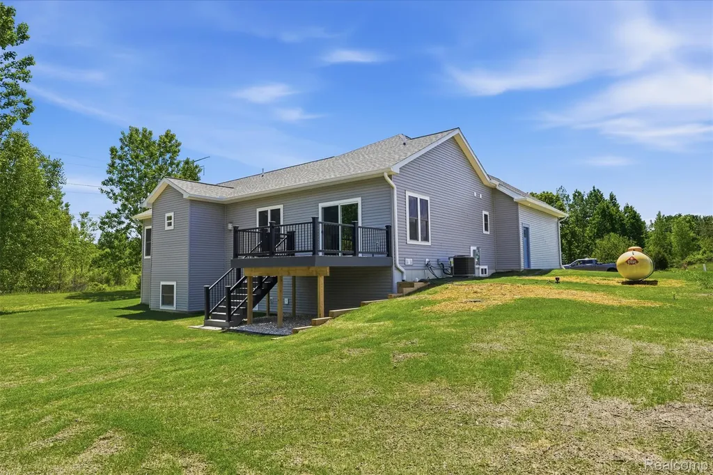 6320 Birch Meadows Lane Handy Township MI 48836