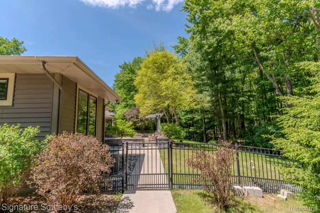 3479 E Shady Ridge Lane Larkin Charter Township MI 48642