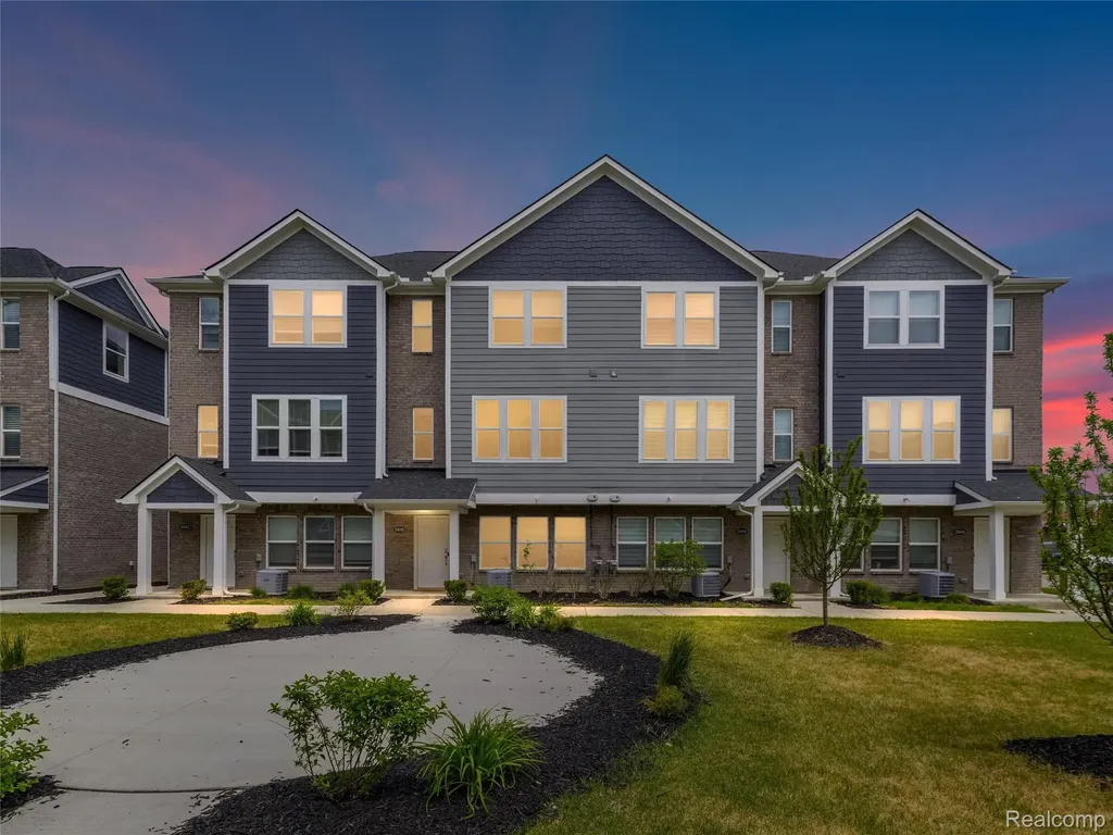 2926 Artemis Drive Troy City MI 48085