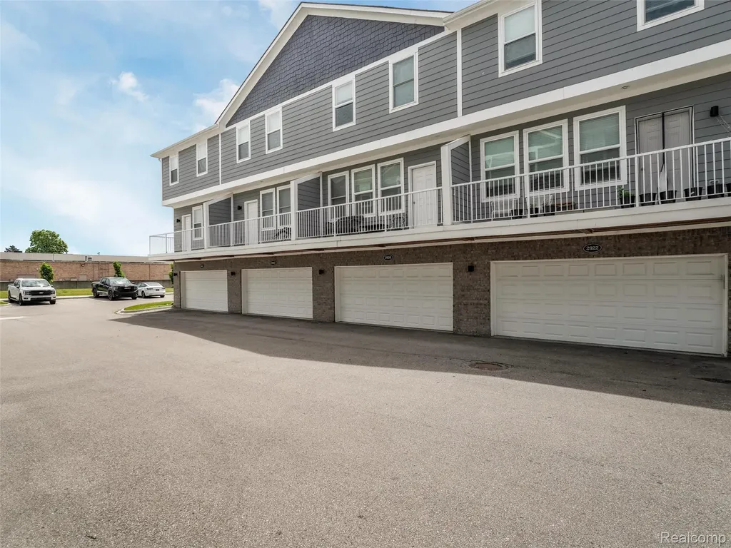 2926 Artemis Drive Troy City MI 48085