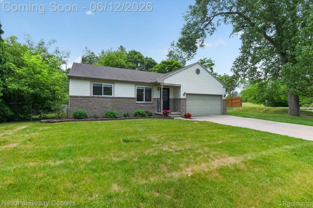 34377 Colfax Drive Farmington Hills City MI 48335