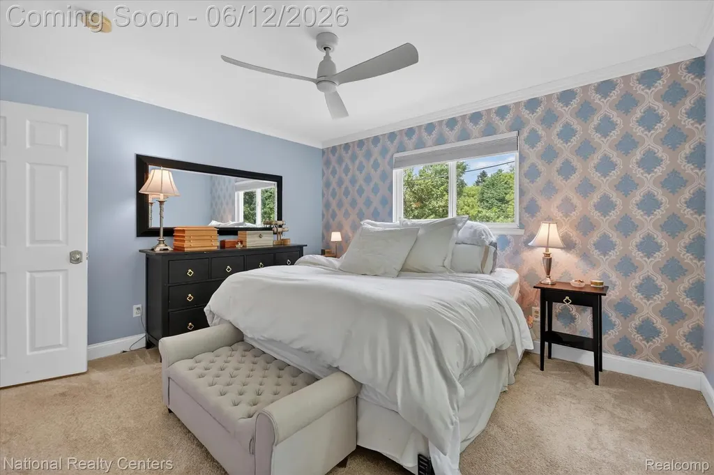 34377 Colfax Drive Farmington Hills City MI 48335