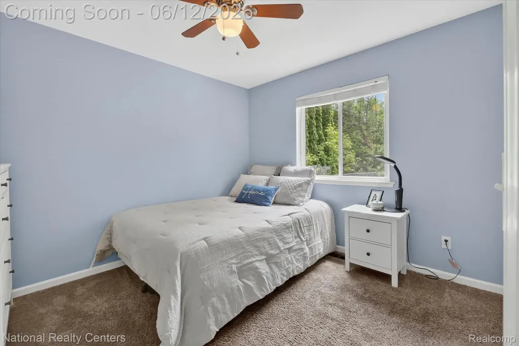 34377 Colfax Drive Farmington Hills City MI 48335